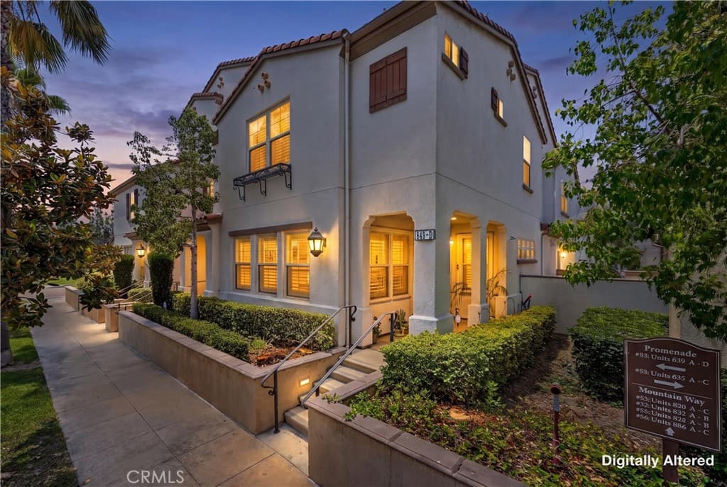 Townhouse at 849 E Prommenade D, Azusa — photo 4 of 12