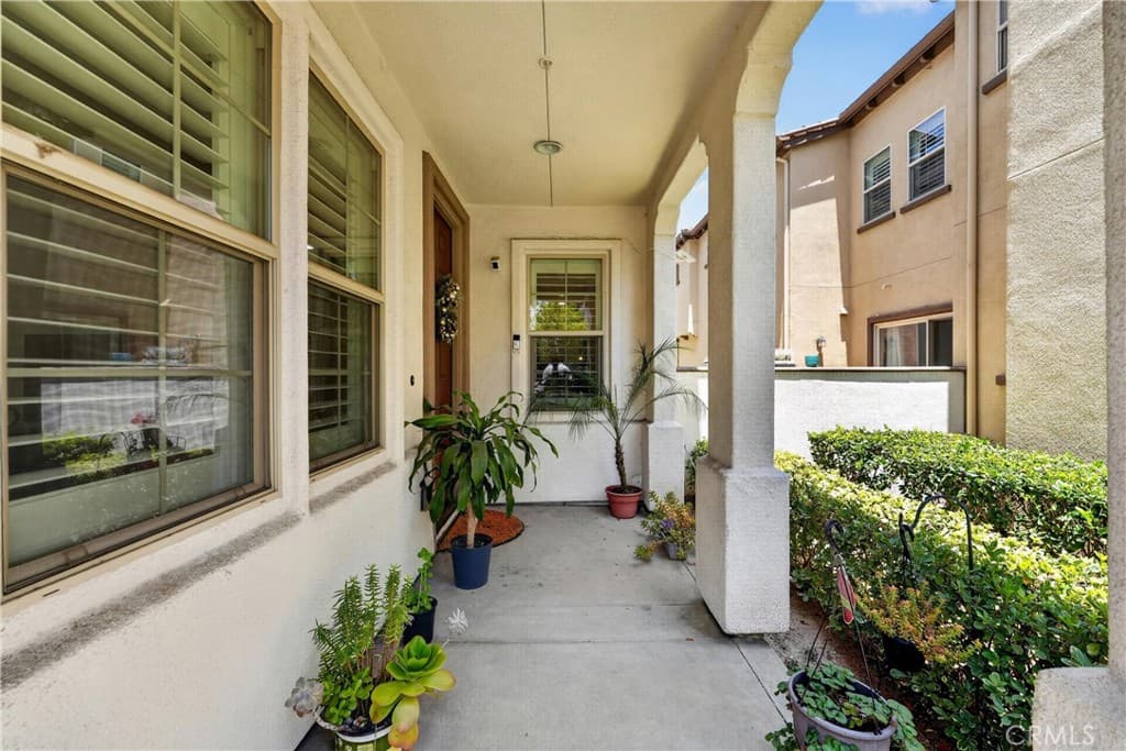 Townhouse at 849 E Prommenade D, Azusa — photo 5 of 12