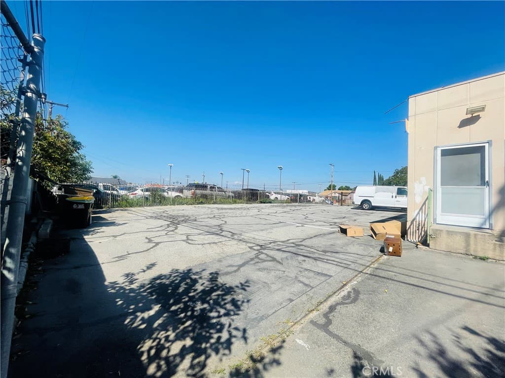 Commercial at 657 669 Glendora Avenue, La Puente — photo 3 of 5