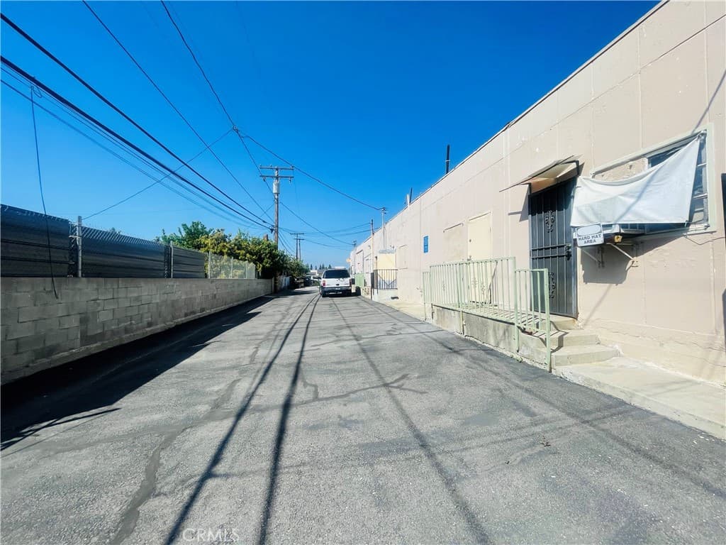 Commercial at 657 669 Glendora Avenue, La Puente — photo 4 of 5