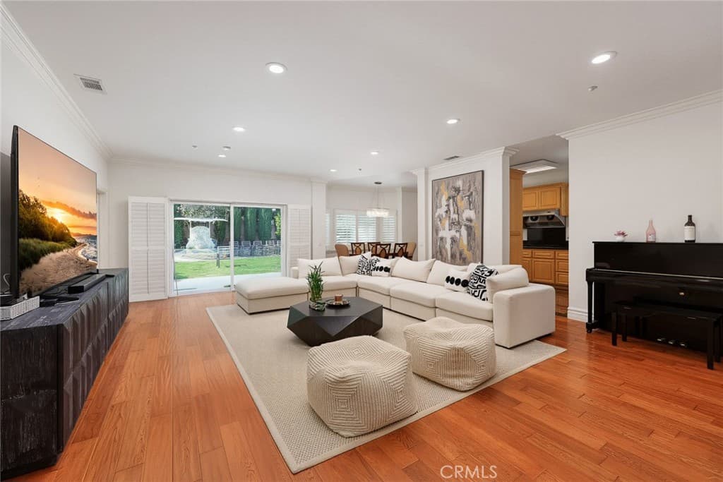 Home at 43 W Naomi Avenue, Arcadia — photo 11 of 12