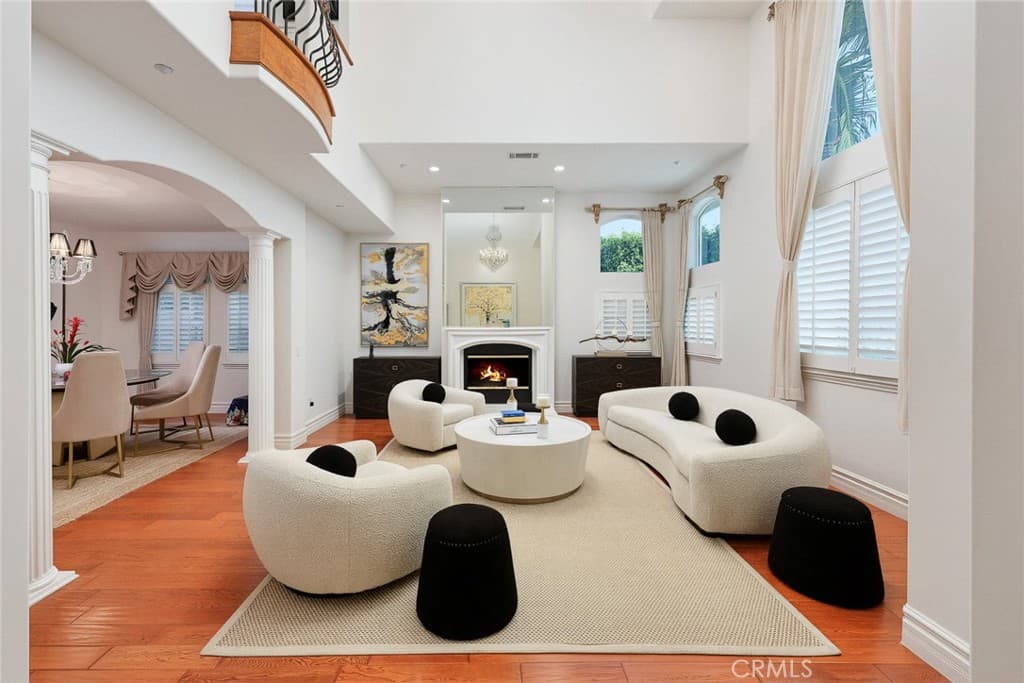 Home at 43 W Naomi Avenue, Arcadia — photo 7 of 12