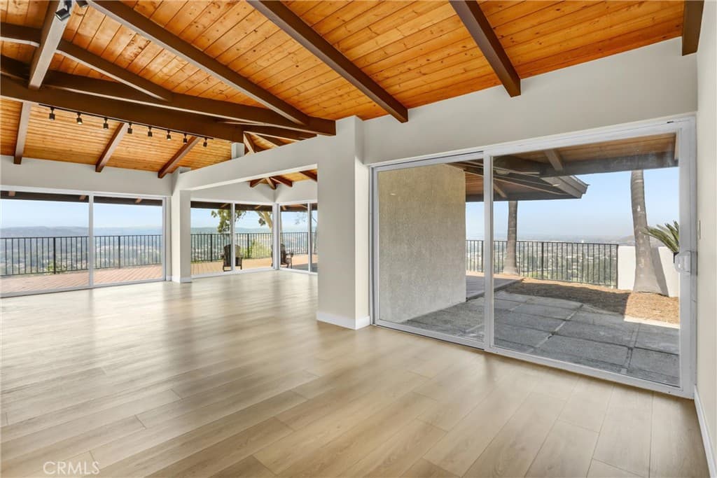 Home at 1516 N Shirlmar Avenue, San Dimas — photo 4 of 12