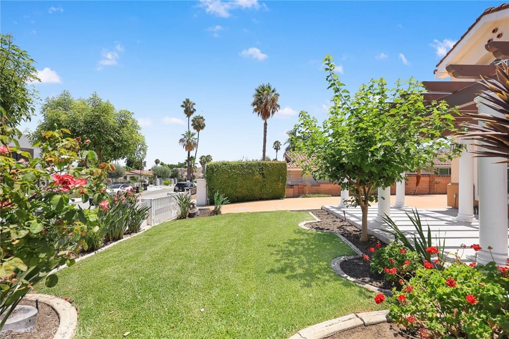 Home at 18218 Senteno St, Rowland Heights — photo 5 of 12