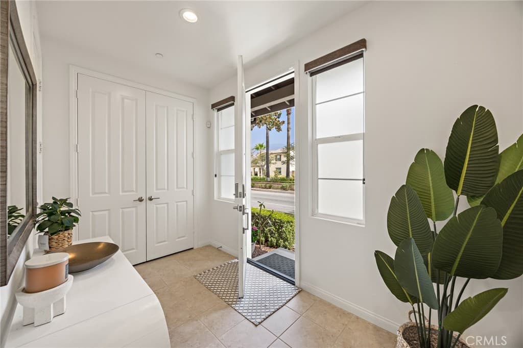 Condo at 806 E Prommenade C, Azusa — photo 5 of 12