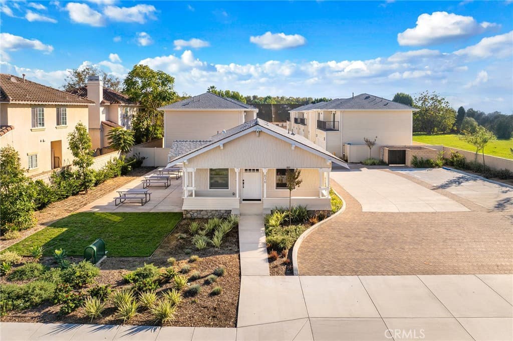 Home at 652 W Grand Avenue, Pomona — photo 2 of 12