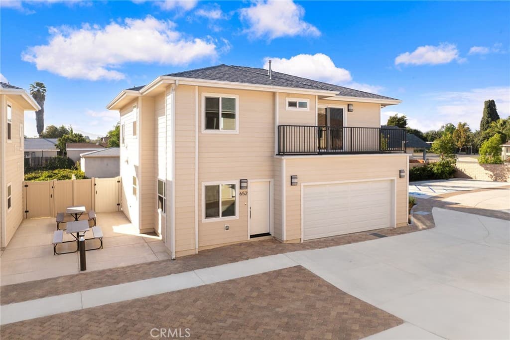 Home at 652 W Grand Avenue, Pomona — photo 9 of 12