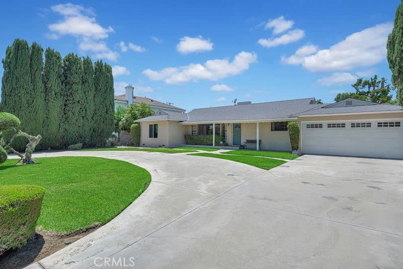 Home at 2221 S 4th Ave, Arcadia — photo 2 of 12