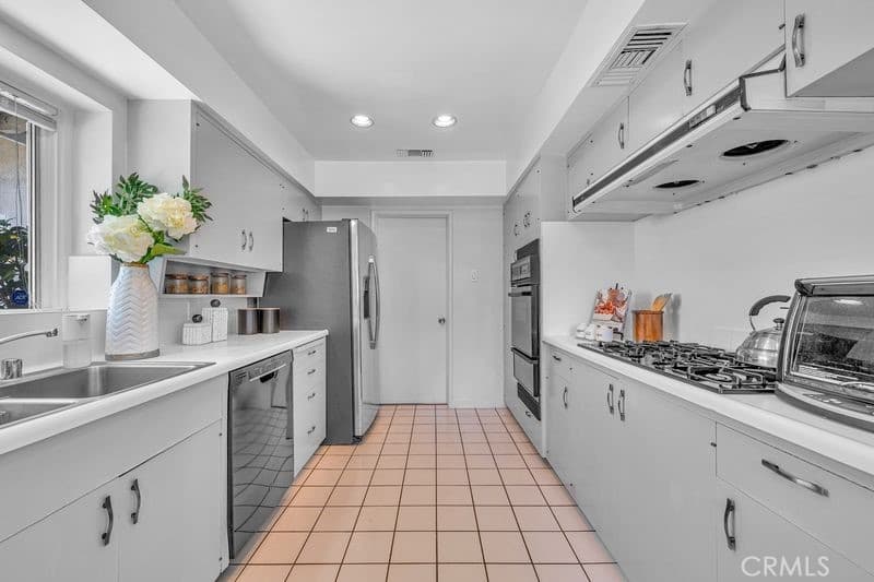 Home at 2221 S 4th Ave, Arcadia — photo 9 of 12