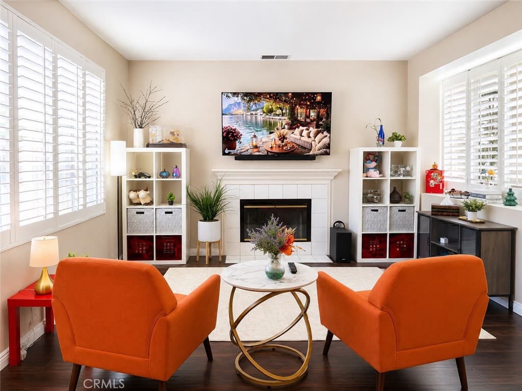 Home at 1536 Evans Avenue, Pomona — photo 4 of 12