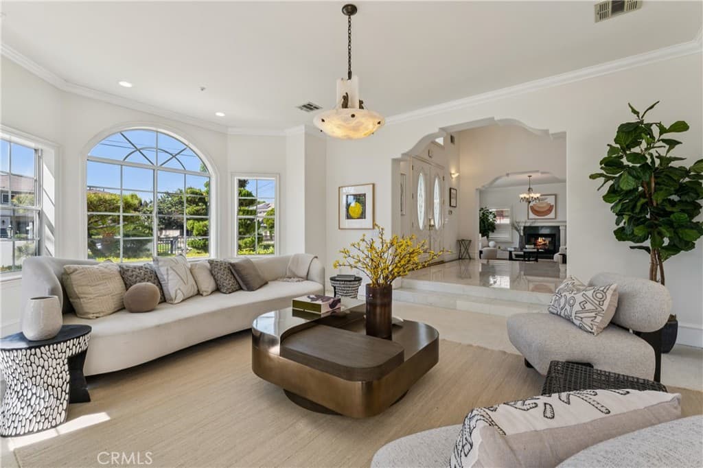 Home at 515 W Le Roy, Arcadia — photo 8 of 12