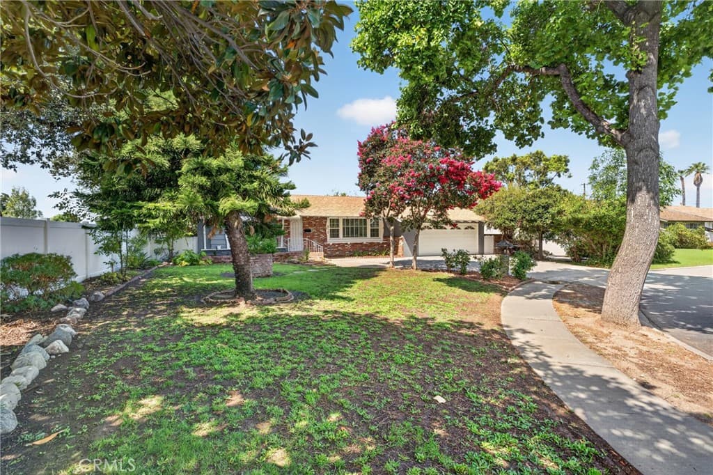 Home at 810 W Durness, West Covina — photo 3 of 12