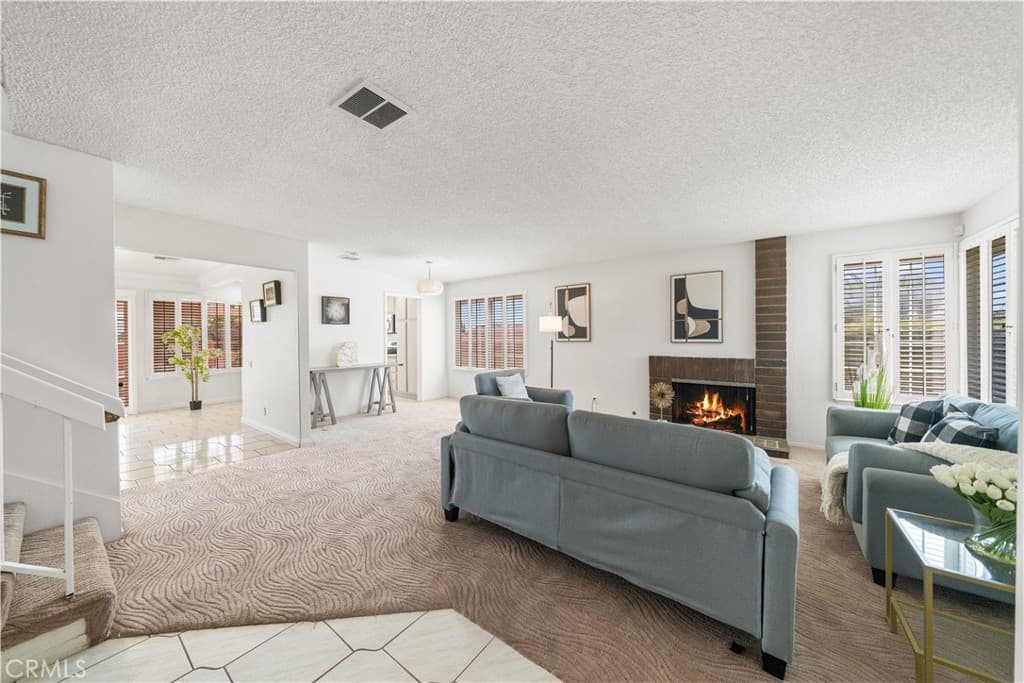 Home at 482 Vista Del Norte, Walnut — photo 3 of 12