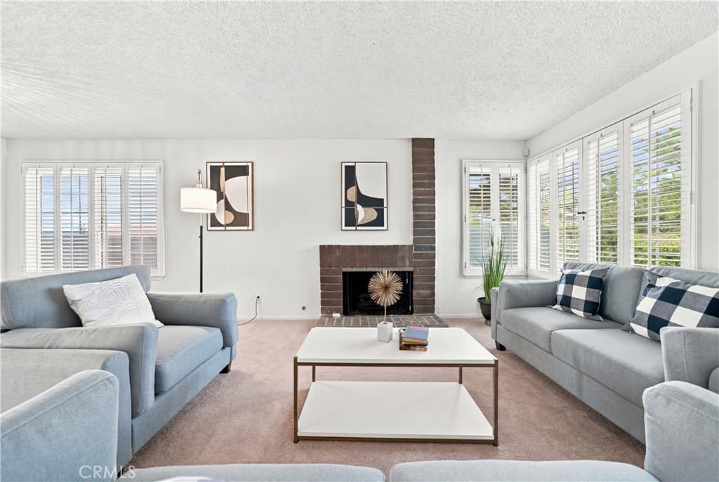 Home at 482 Vista Del Norte, Walnut — photo 9 of 12