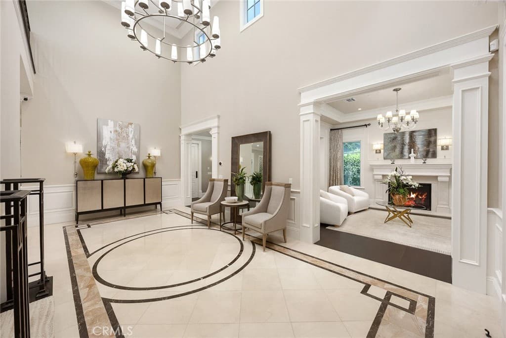 Home at 501 W Woodruff, Arcadia — photo 8 of 12