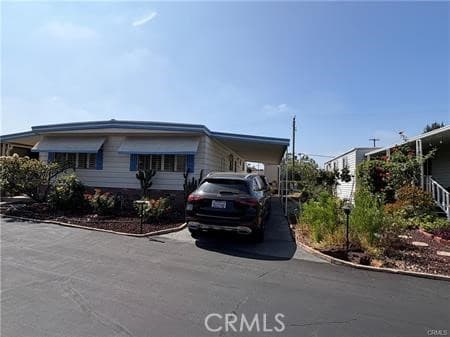 Home at 840 E Foothill 142, Azusa — photo 4 of 12