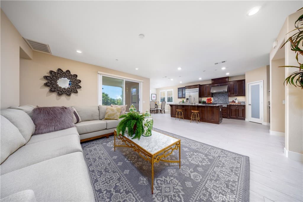Home at 21086 Willow Heights, Diamond Bar — photo 12 of 12