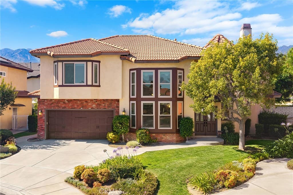 Home at 826 Country Oaks Lane, Arcadia — photo 1 of 12