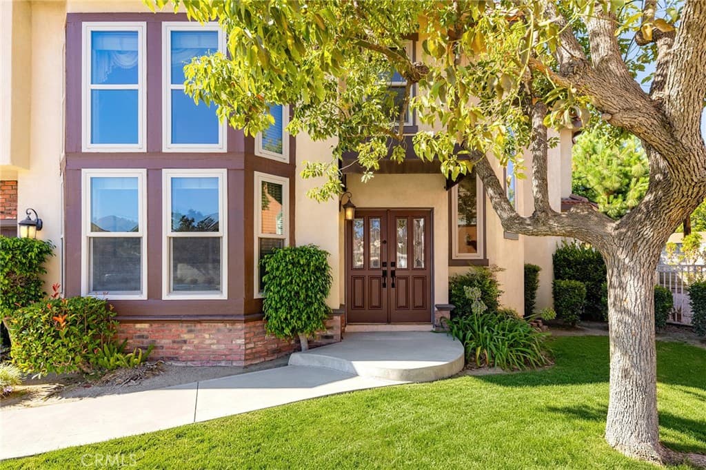 Home at 826 Country Oaks Lane, Arcadia — photo 4 of 12