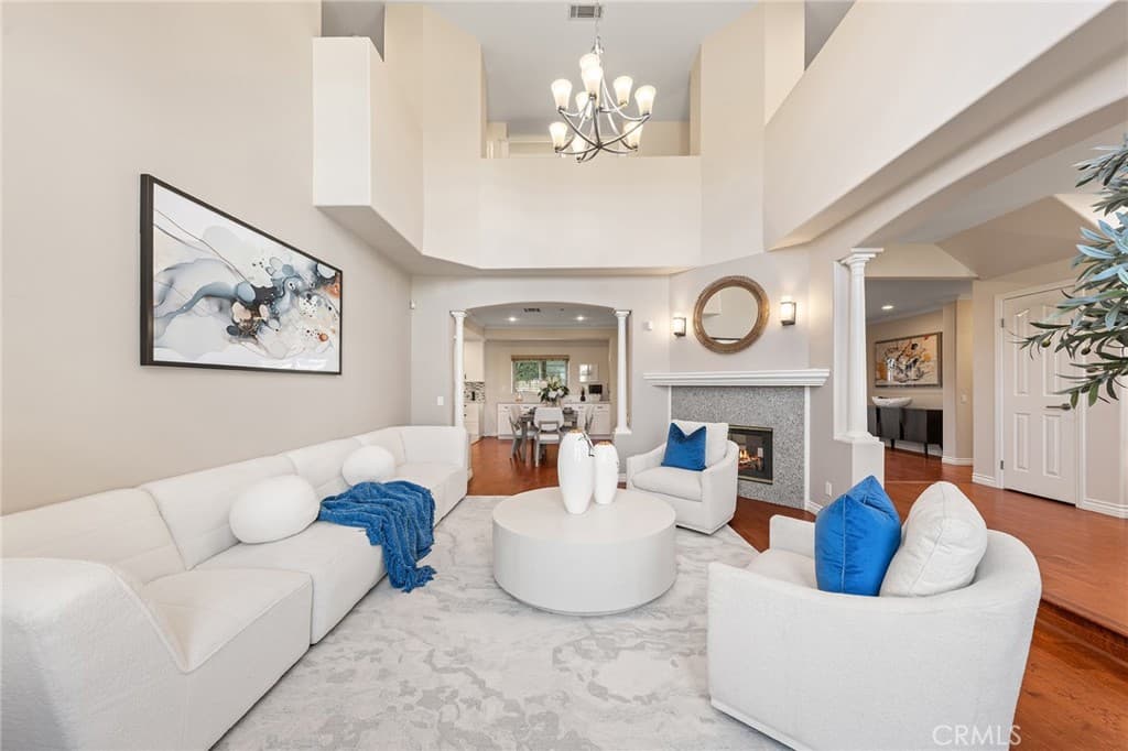 Home at 826 Country Oaks Lane, Arcadia — photo 10 of 12
