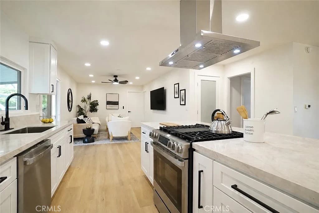 Home at 1245 W Cienega Avenue 183, San Dimas — photo 6 of 12