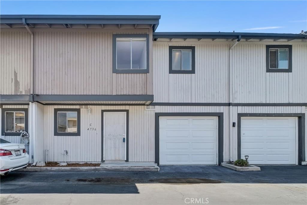 Townhouse at 4736 N Vincent Avenue C, Covina — photo 1 of 12