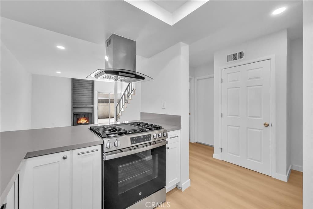 Townhouse at 4736 N Vincent Avenue C, Covina — photo 4 of 12