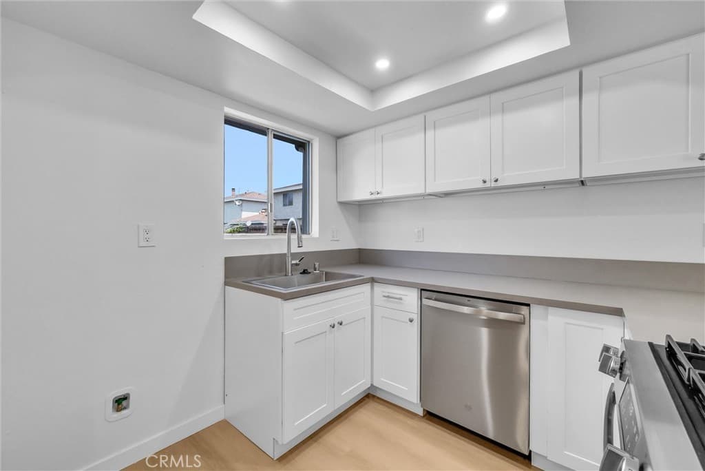 Townhouse at 4736 N Vincent Avenue C, Covina — photo 5 of 12