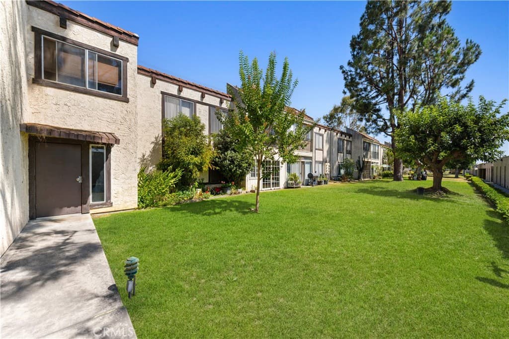 Condo at 4501 Peck 76, El Monte — photo 5 of 12