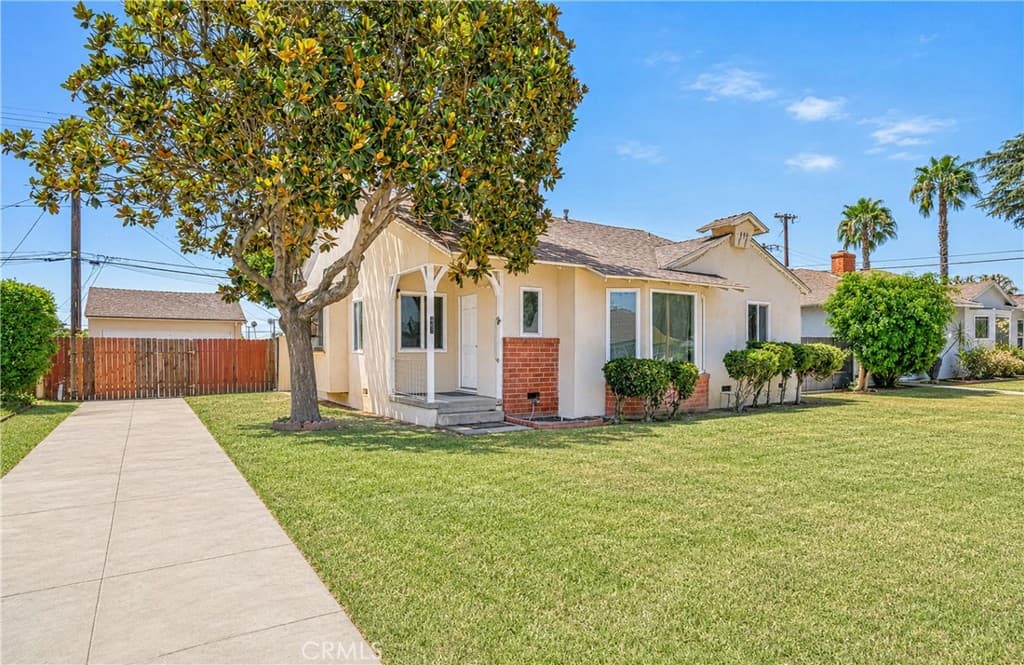 Home at 401 S Cherrywood Street, West Covina — photo 2 of 12