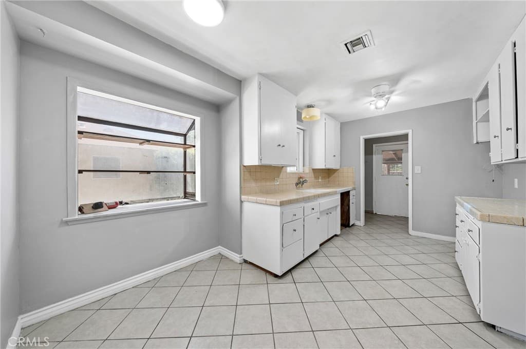 Home at 401 S Cherrywood Street, West Covina — photo 8 of 12