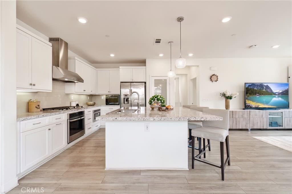 Home at 823 N Kidder Avenue, Covina — photo 5 of 12