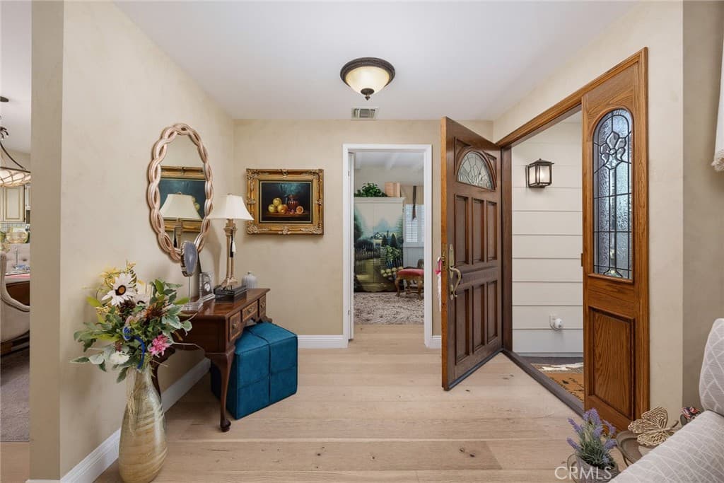 Home at 532 Valido Road, Arcadia — photo 8 of 12