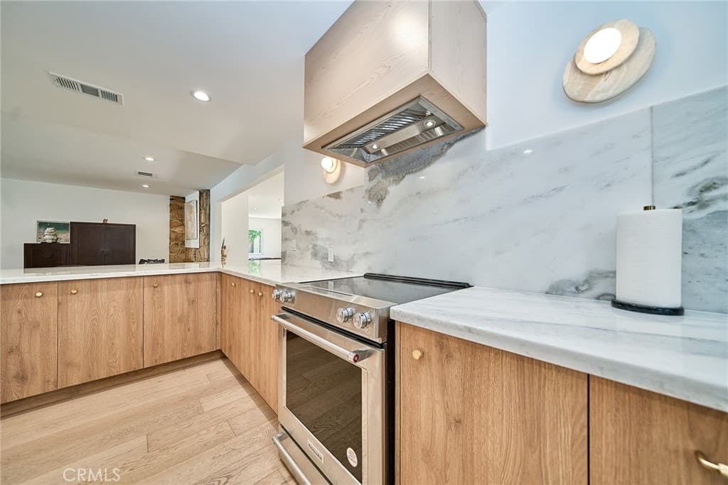 Home at 2532 Crooked Creek, Diamond Bar — photo 4 of 12