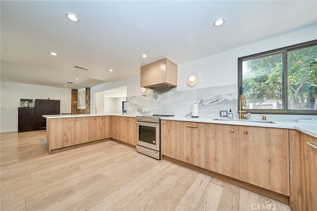 Home at 2532 Crooked Creek, Diamond Bar — photo 5 of 12
