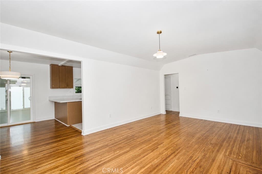 Home at 612 King Street, Monrovia — photo 4 of 12