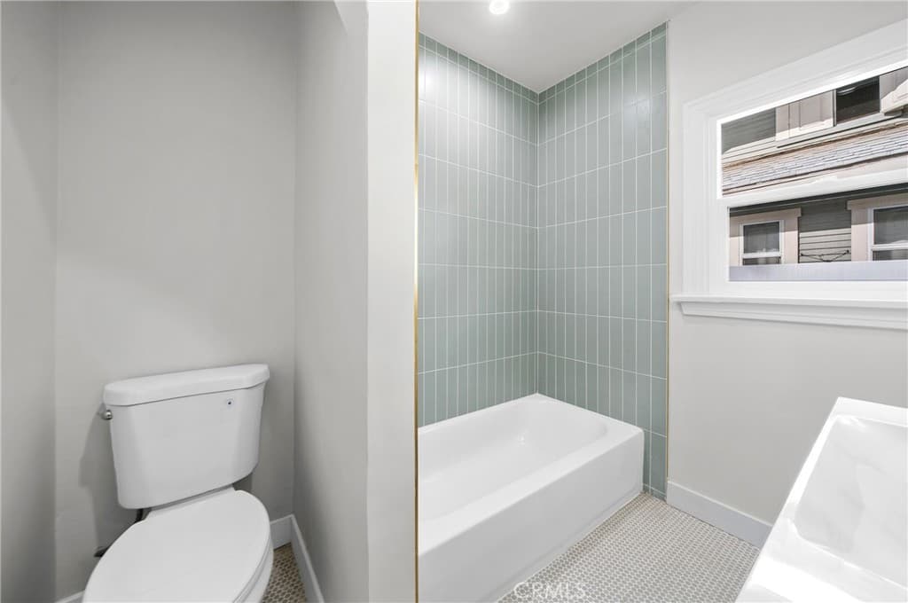 Home at 612 King Street, Monrovia — photo 7 of 12