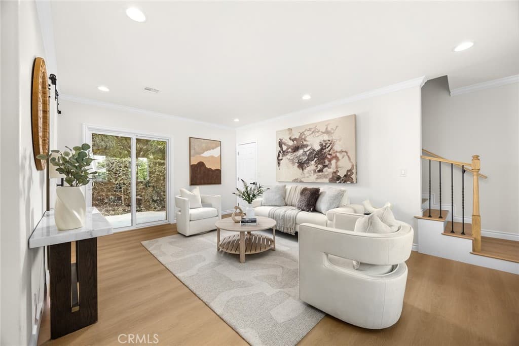 Home at 2335 S 6th Avenue, Arcadia — photo 2 of 12