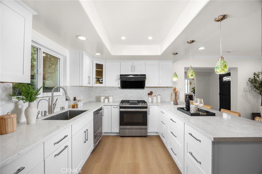Home at 2335 S 6th Avenue, Arcadia — photo 9 of 12
