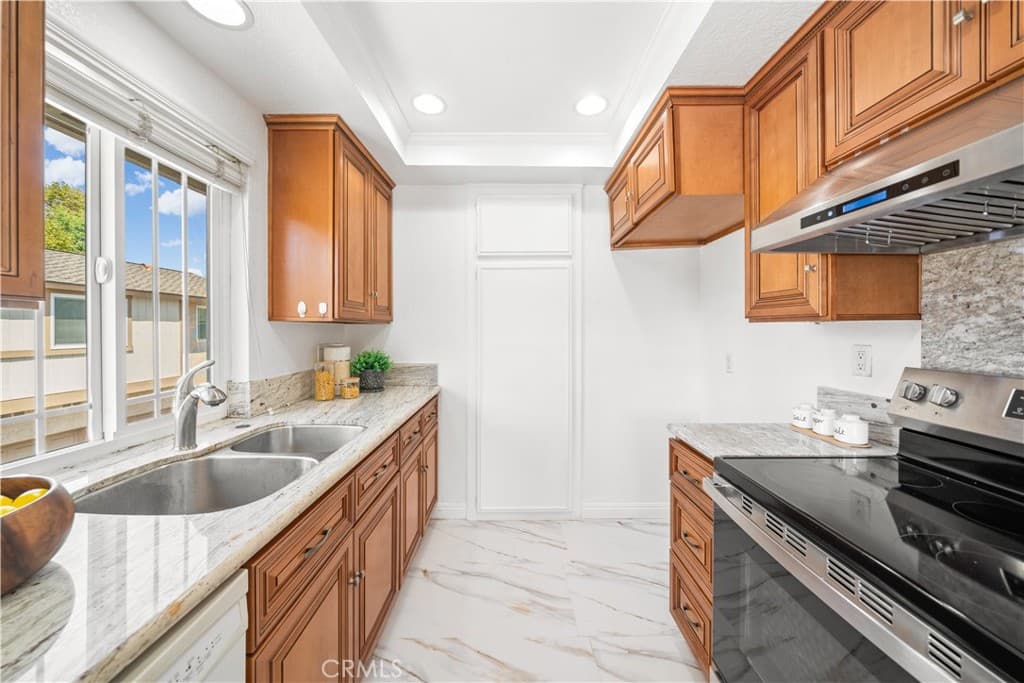 Condo at 1930 Pritchard Way, Hacienda Heights — photo 9 of 12