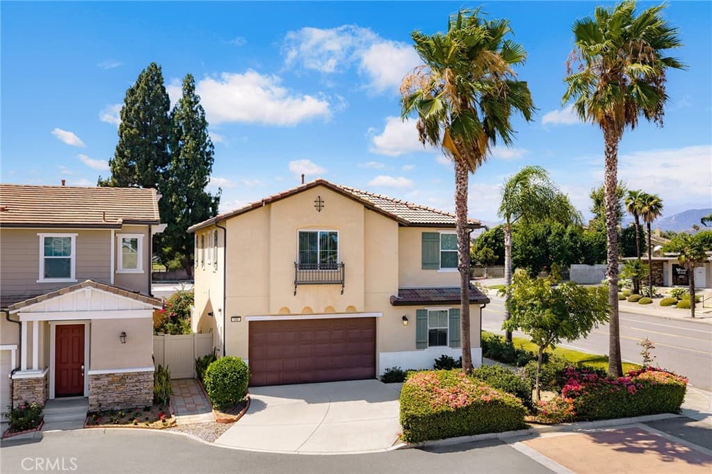 Home at 181 Promenade, Pomona — photo 2 of 12