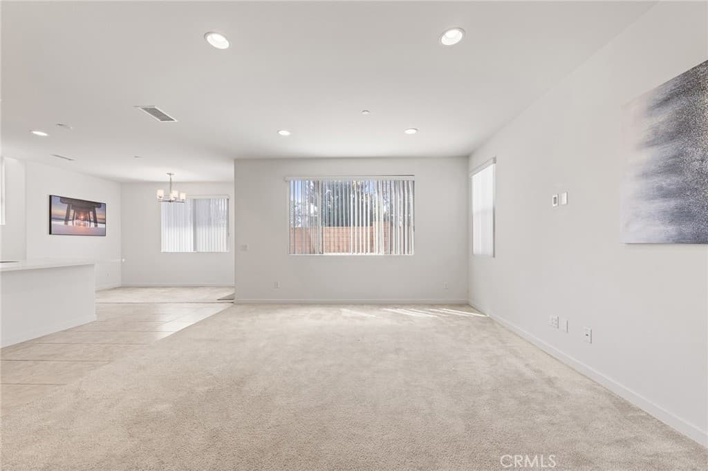 Home at 181 Promenade, Pomona — photo 7 of 12