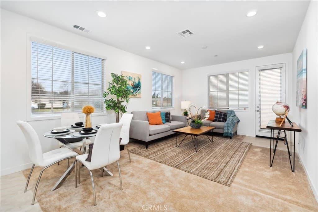 Home at 501 Embrook, West Covina — photo 10 of 12