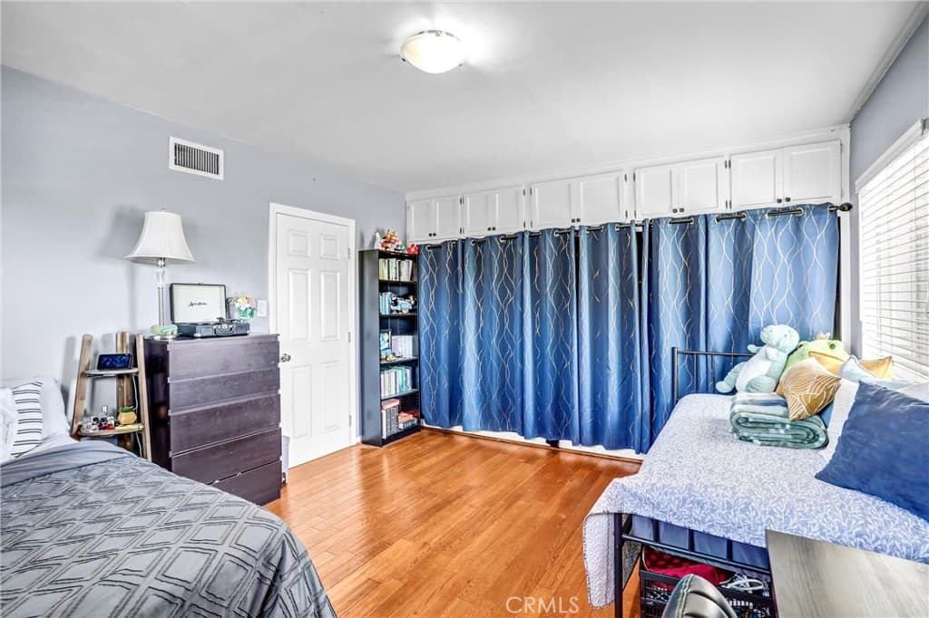 Home at 921 S Shasta Street, West Covina — photo 10 of 12