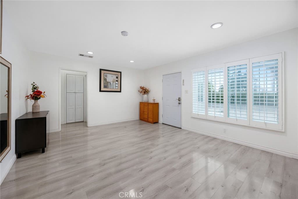 Home at 5024 Baldwin Park Boulevard, Baldwin Park — photo 5 of 12
