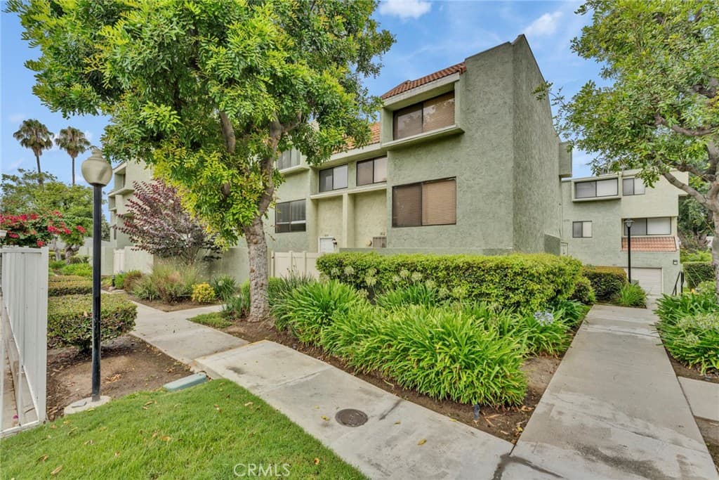 Townhouse at 1814 Seattle Street, West Covina — photo 2 of 12