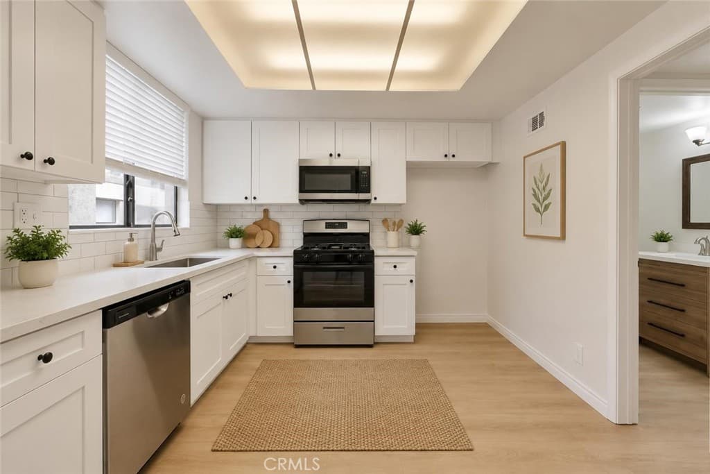 Townhouse at 1814 Seattle Street, West Covina — photo 11 of 12
