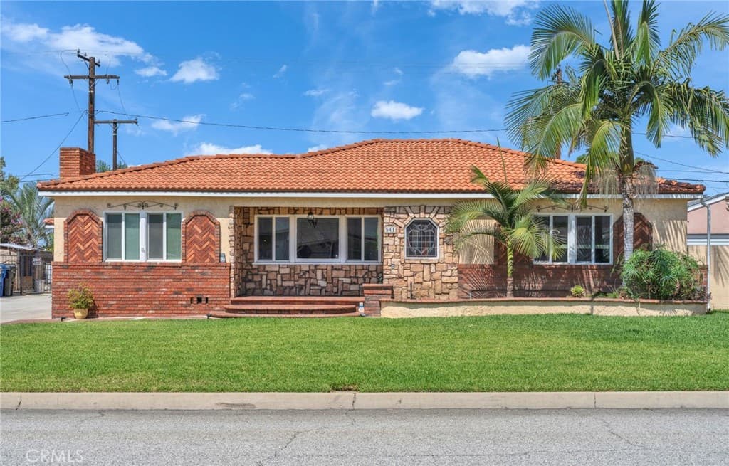 Home at 541 N Osborn Ave, West Covina — photo 1 of 12