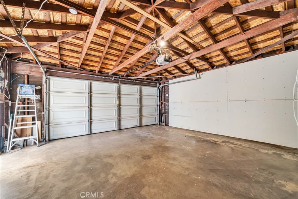 Home at 541 N Osborn Ave, West Covina — photo 11 of 12