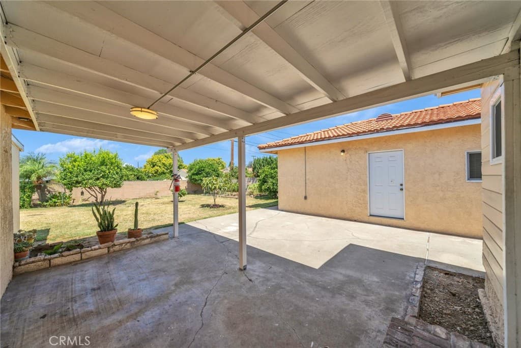 Home at 541 N Osborn Ave, West Covina — photo 6 of 12